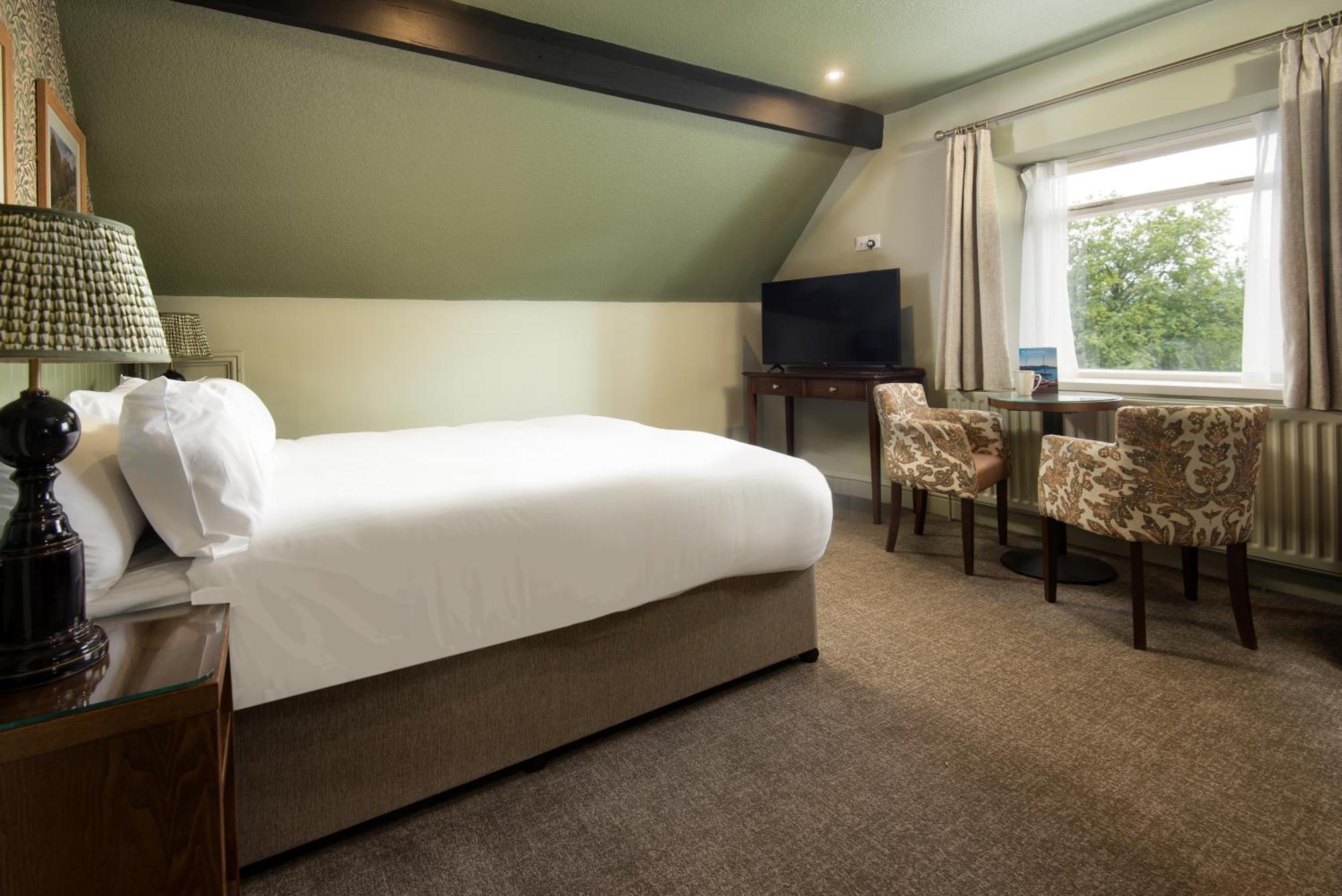 Guest house Lakehouse At The Waterhead